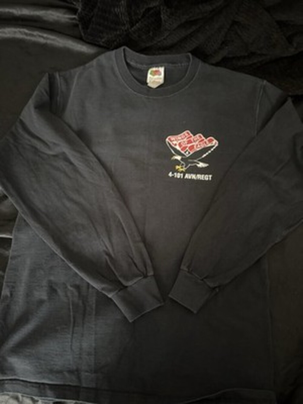 Fruit of the Loom Lofteez Men's Black Graphic Crew Neck Long Sleeve T-Shirt L